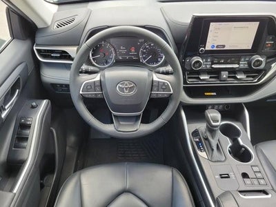 2023 Toyota Highlander XLE FWD (Natl)