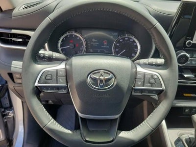 2023 Toyota Highlander XLE FWD (Natl)