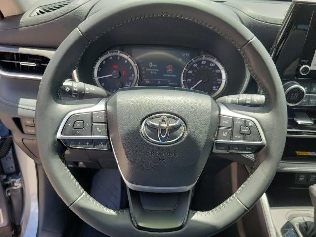 2023 Toyota Highlander XLE FWD (Natl)