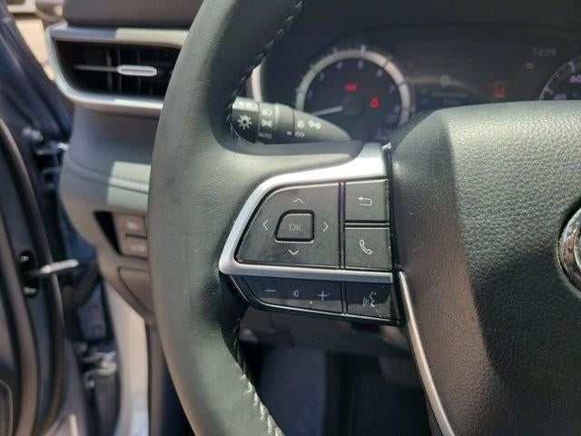 2023 Toyota Highlander XLE FWD (Natl)
