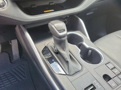 2023 Toyota Highlander XLE FWD (Natl)