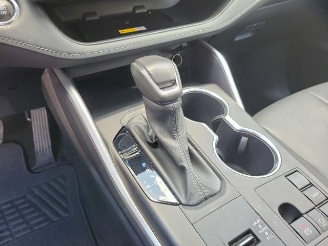 2023 Toyota Highlander XLE FWD (Natl)