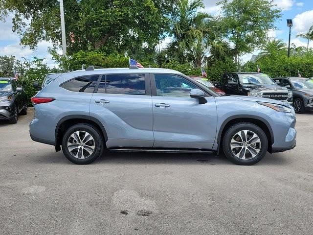 2023 Toyota Highlander XLE FWD (Natl)