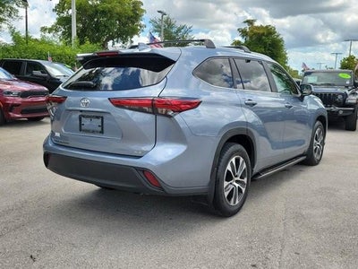 2023 Toyota Highlander XLE FWD (Natl)