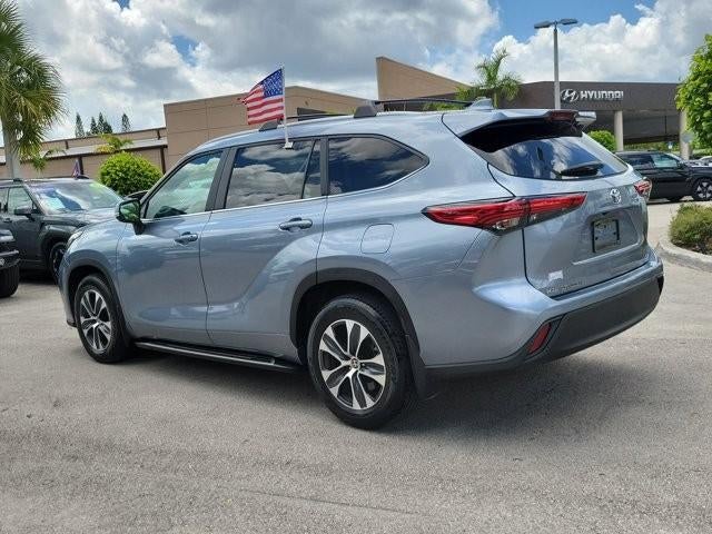 2023 Toyota Highlander XLE FWD (Natl)