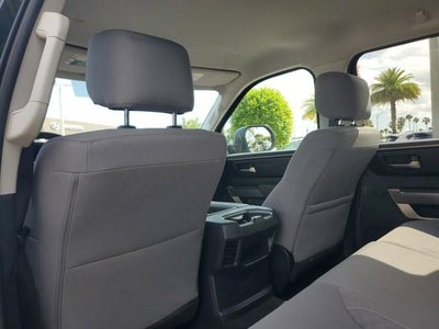 2023 Toyota Tundra 4WD 4WD SR5 CrewMax 5.5' Bed (SE)