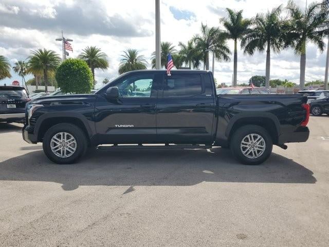 2023 Toyota Tundra 4WD 4WD SR5 CrewMax 5.5' Bed (SE)
