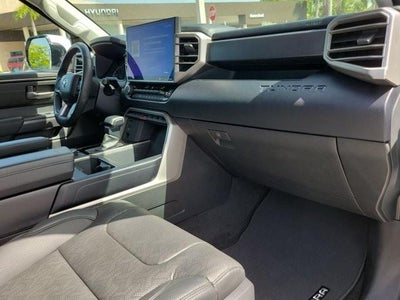 2023 Toyota Tundra 4WD 4WD SR5 CrewMax 5.5' Bed (SE)