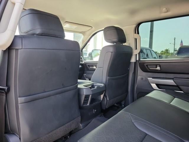 2023 Toyota Tundra 4WD 4WD SR5 CrewMax 5.5' Bed (SE)