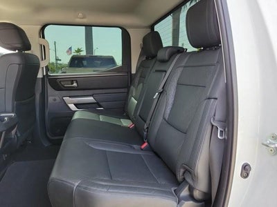 2023 Toyota Tundra 4WD 4WD SR5 CrewMax 5.5' Bed (SE)
