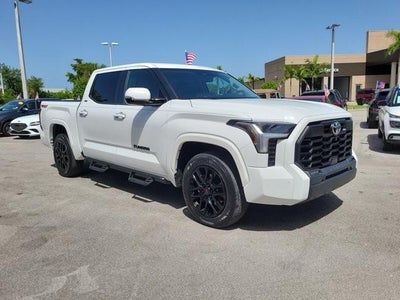 2023 Toyota Tundra 4WD 4WD SR5 CrewMax 5.5' Bed (SE)