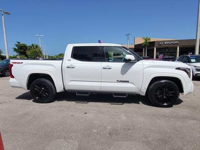 2023 Toyota Tundra 4WD 4WD SR5 CrewMax 5.5' Bed (SE)