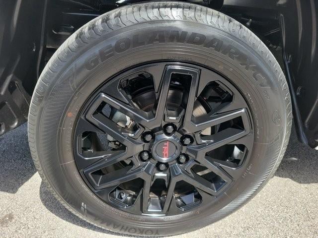 2023 Toyota Tundra 4WD 4WD SR5 CrewMax 5.5' Bed (SE)
