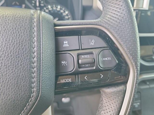 2023 Toyota Tundra 4WD 4WD SR5 CrewMax 5.5' Bed (SE)