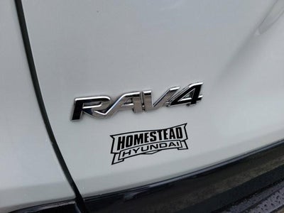 2022 Toyota RAV4 Hybrid SE AWD (Natl)