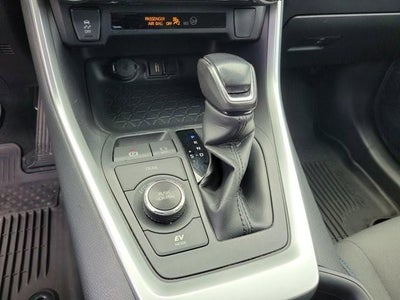 2022 Toyota RAV4 Hybrid SE AWD (Natl)