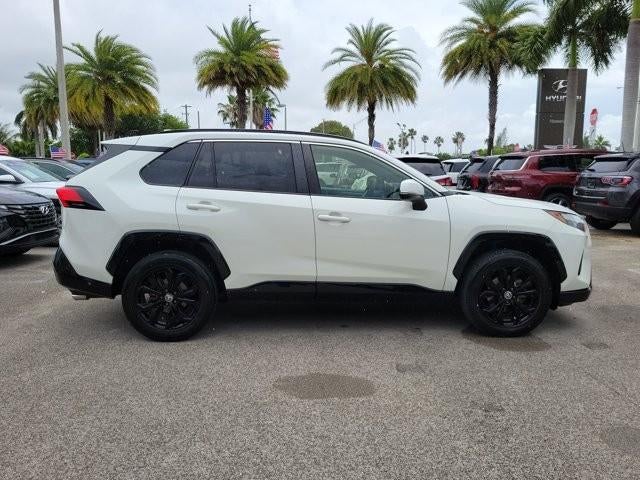 2022 Toyota RAV4 Hybrid SE AWD (Natl)