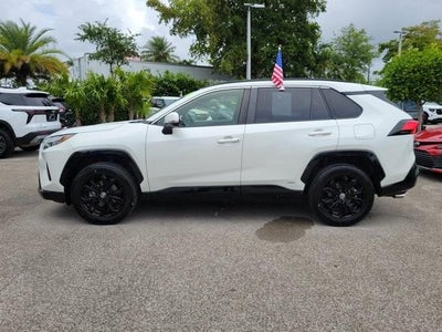 2022 Toyota RAV4 Hybrid SE AWD (Natl)
