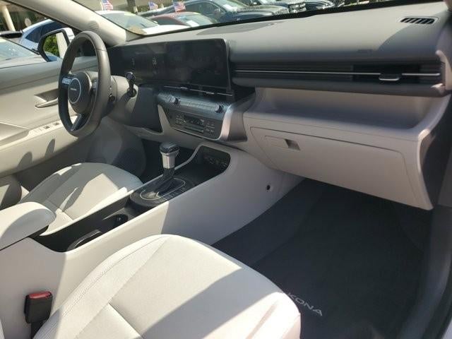 2024 Hyundai KONA SEL FWD