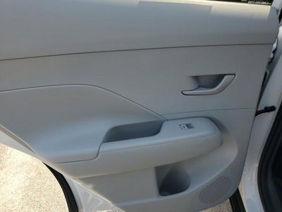 2024 Hyundai KONA SEL FWD