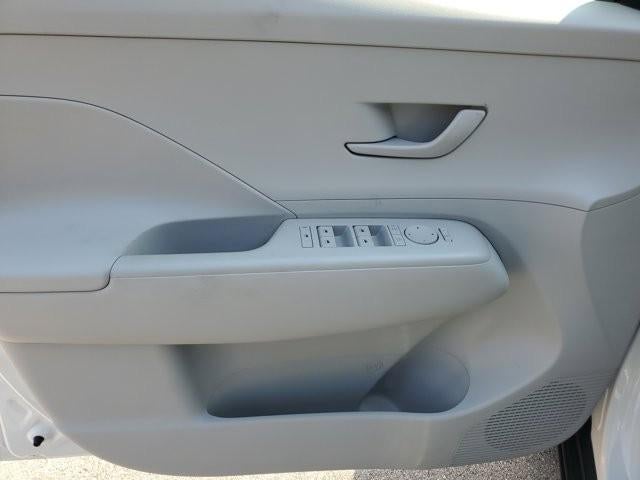2024 Hyundai KONA SEL FWD