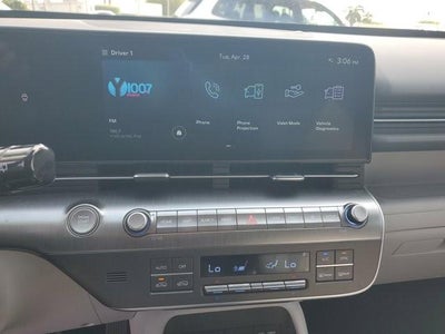 2024 Hyundai KONA SEL FWD