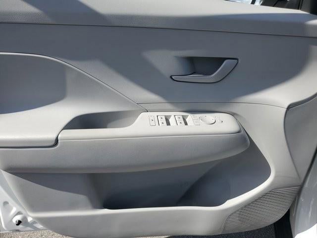 2024 Hyundai KONA SEL FWD