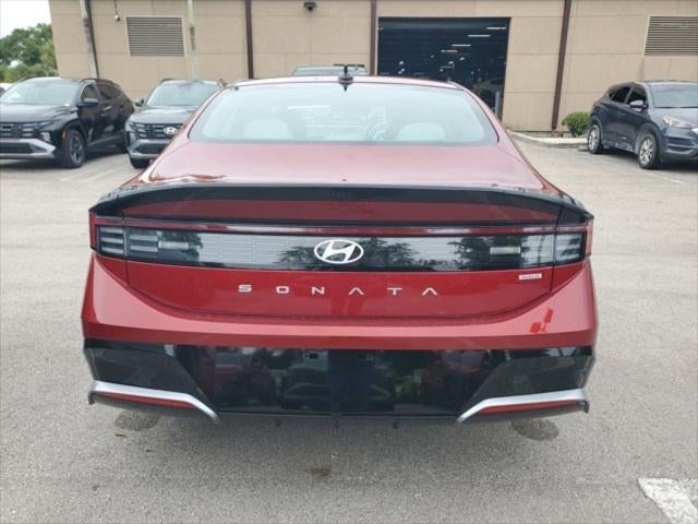 2025 Hyundai SONATA HYBRID SEL