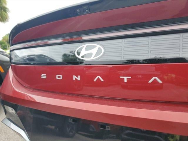 2025 Hyundai SONATA HYBRID SEL