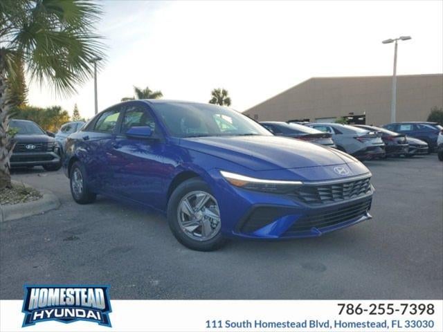 2025 Hyundai ELANTRA SE