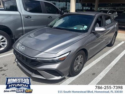 2025 Hyundai ELANTRA SE IVT