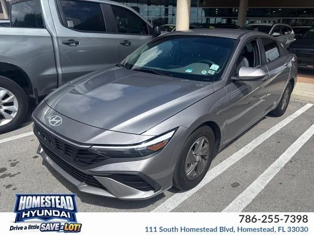 2025 Hyundai ELANTRA SE IVT