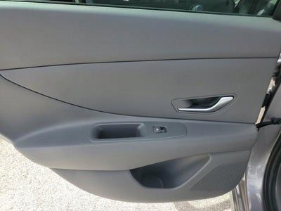 2025 Hyundai ELANTRA SE IVT
