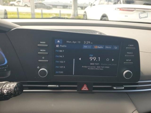 2025 Hyundai ELANTRA SE IVT