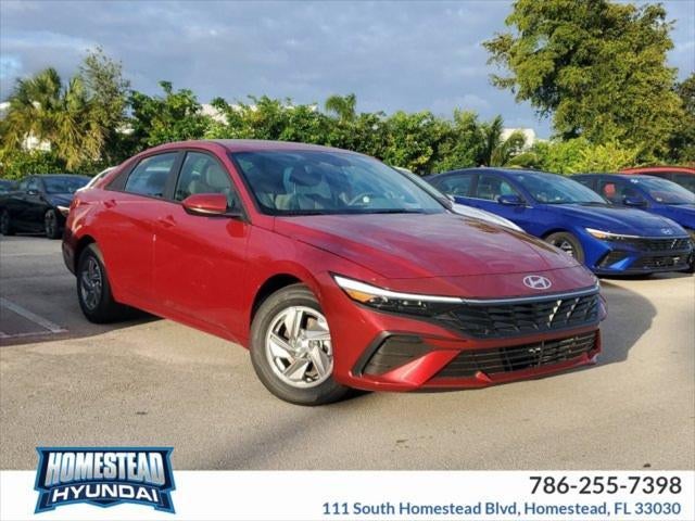 2025 Hyundai ELANTRA SE