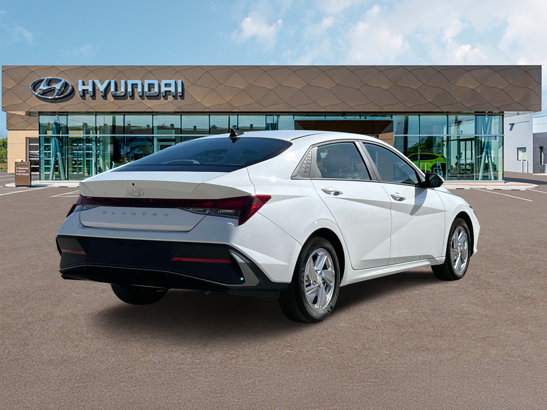 2025 Hyundai ELANTRA SE