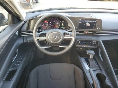 2023 Hyundai ELANTRA SEL IVT