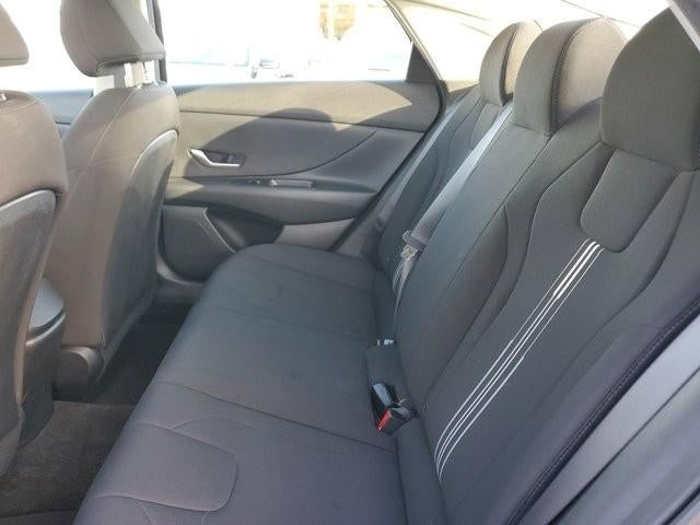 2023 Hyundai ELANTRA SEL IVT