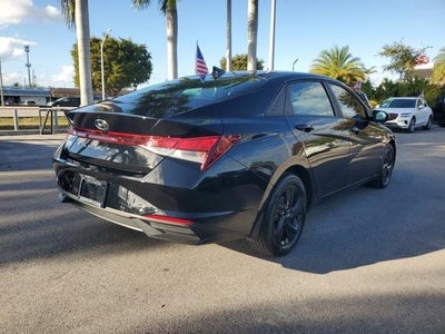2023 Hyundai ELANTRA SEL IVT
