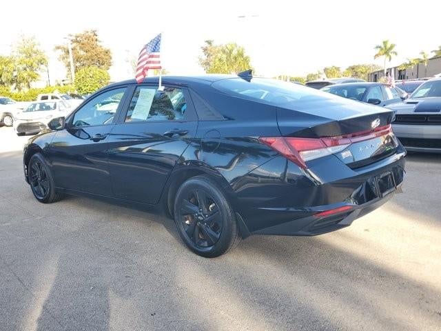 2023 Hyundai ELANTRA SEL IVT