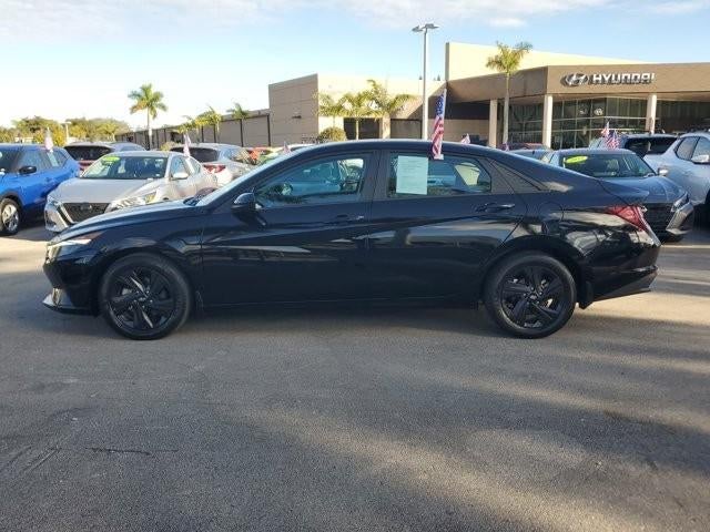 2023 Hyundai ELANTRA SEL IVT