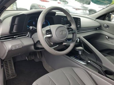 2025 Hyundai ELANTRA SEL Convenience IVT