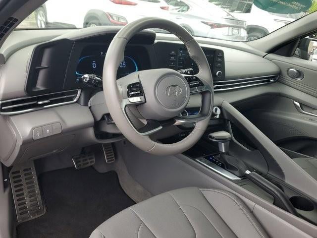 2025 Hyundai ELANTRA SEL Convenience IVT