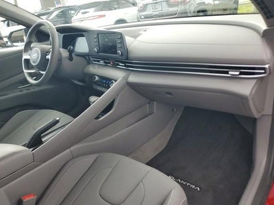 2025 Hyundai ELANTRA SEL Convenience IVT