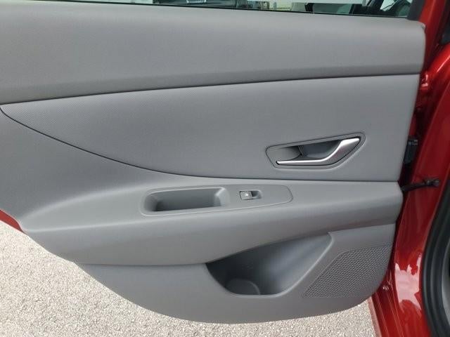 2025 Hyundai ELANTRA SEL Convenience IVT
