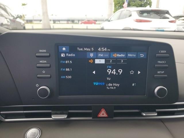 2025 Hyundai ELANTRA SEL Convenience IVT