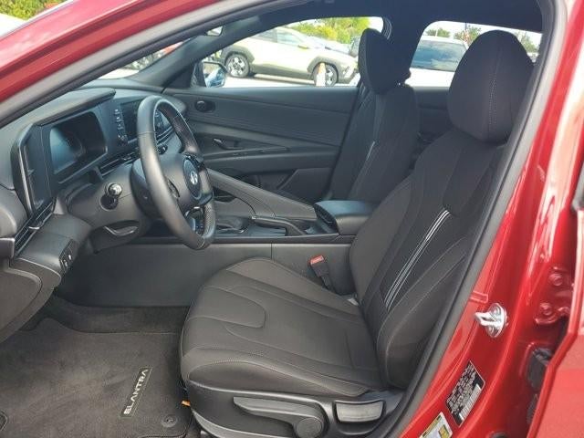 2025 Hyundai ELANTRA SEL Sport IVT