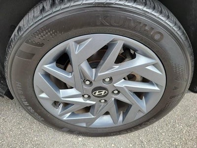 2024 Hyundai ELANTRA SEL IVT