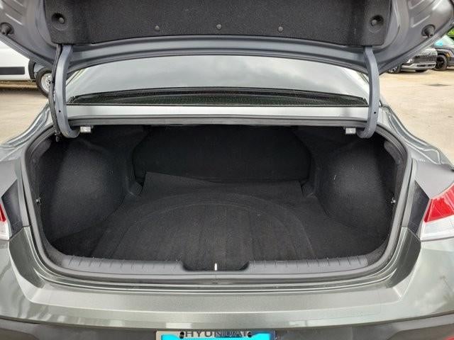2024 Hyundai ELANTRA SEL IVT
