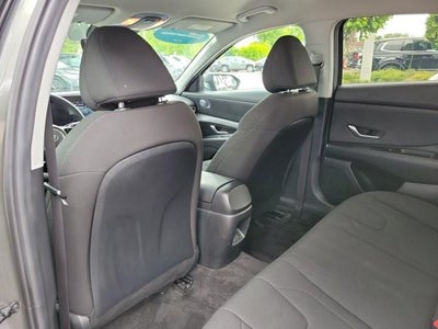2024 Hyundai ELANTRA SEL IVT